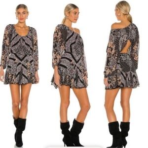 NWT Free People Boho  long sleeve  mini dress size"small . So Cute!
